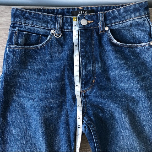 NEUW denim tapered leg high waisted distressed jeans - Picture 3 of 10